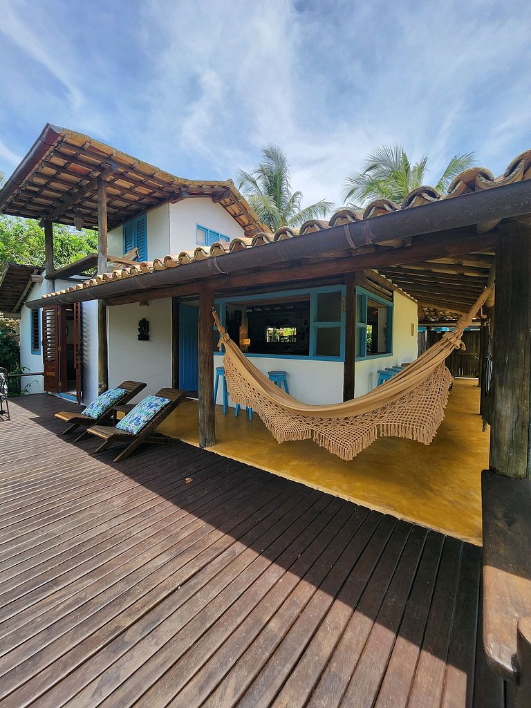 CASA IJEXÁ deck e jardim no coração de Caraíva